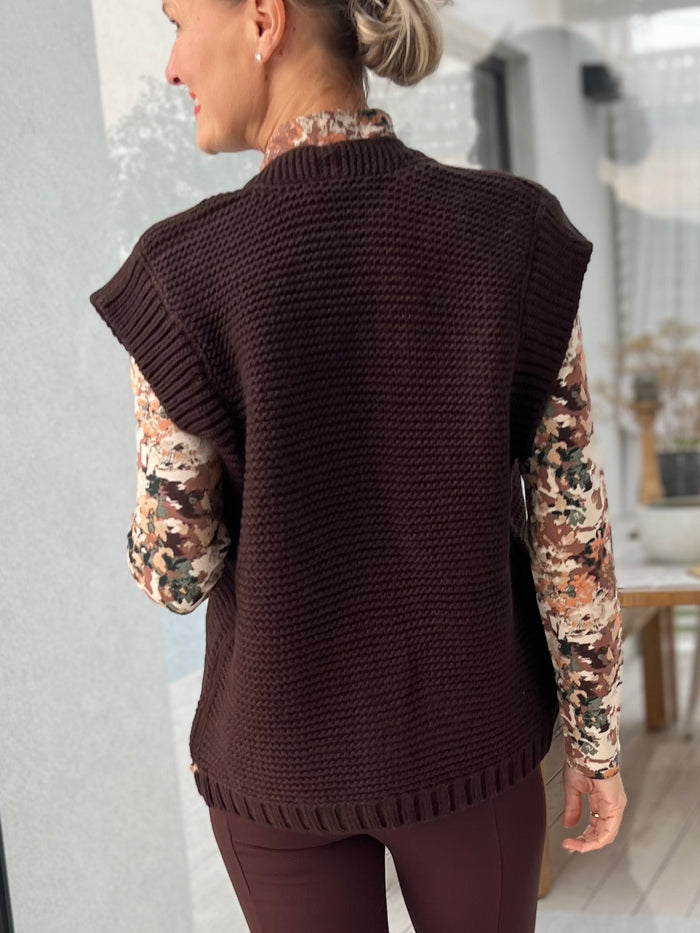 Sue cardigan, black coffee