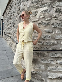 Elaine vest, light yellow
