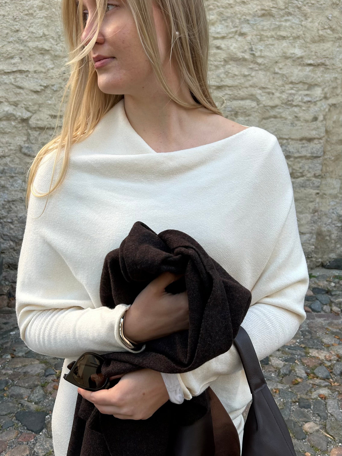 Clea asymmetrical sweater, vanilla 