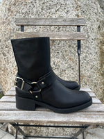 Duffy ankle boots with buckles, black