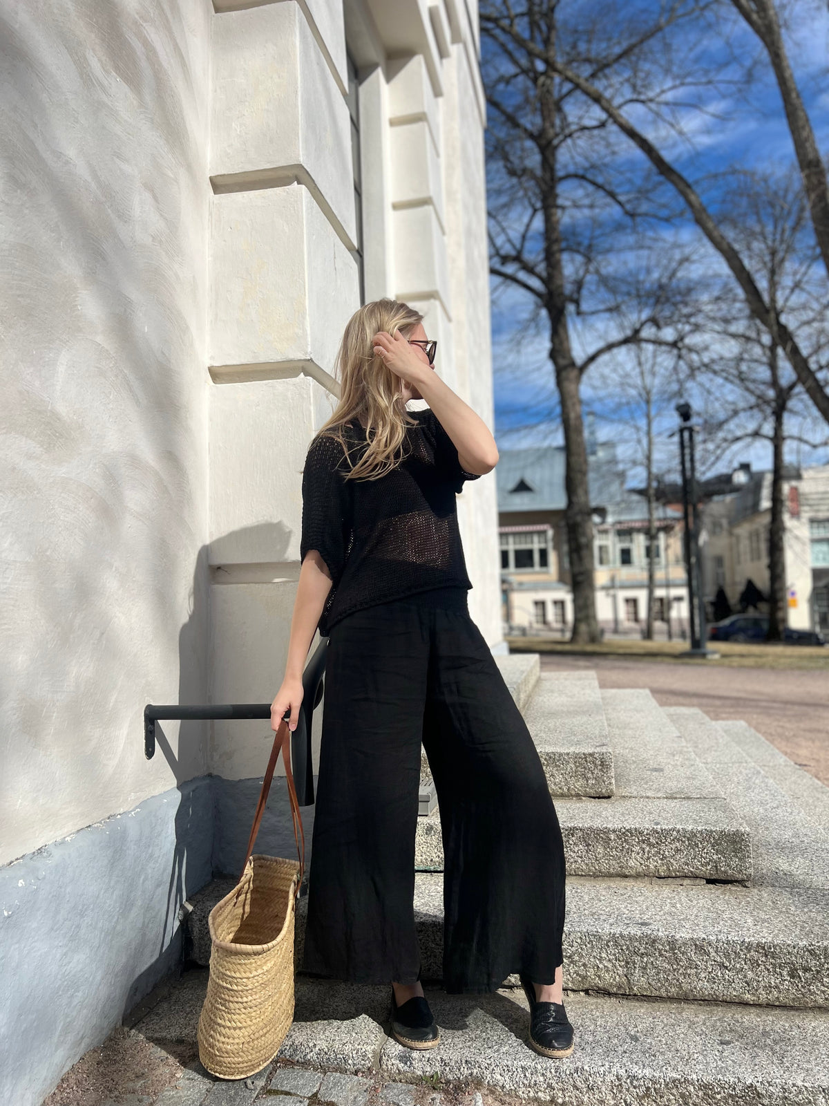 Alena linen trousers, black