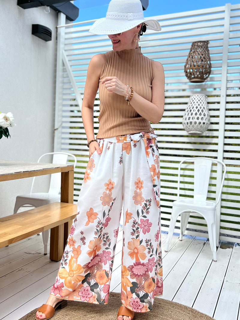 Sara -housut, valkoinen / beige kukallinen