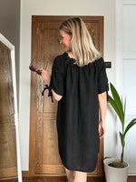 Carmen linen dress, black