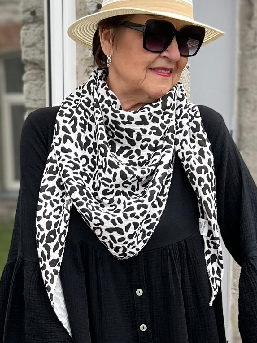 Brenda cotton scarf, black