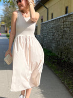 Letizia cotton dress, putty