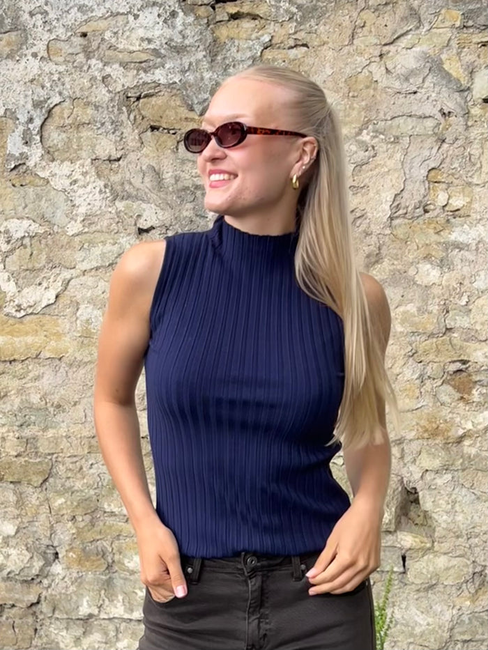 Athena -toppi, tummansininen
