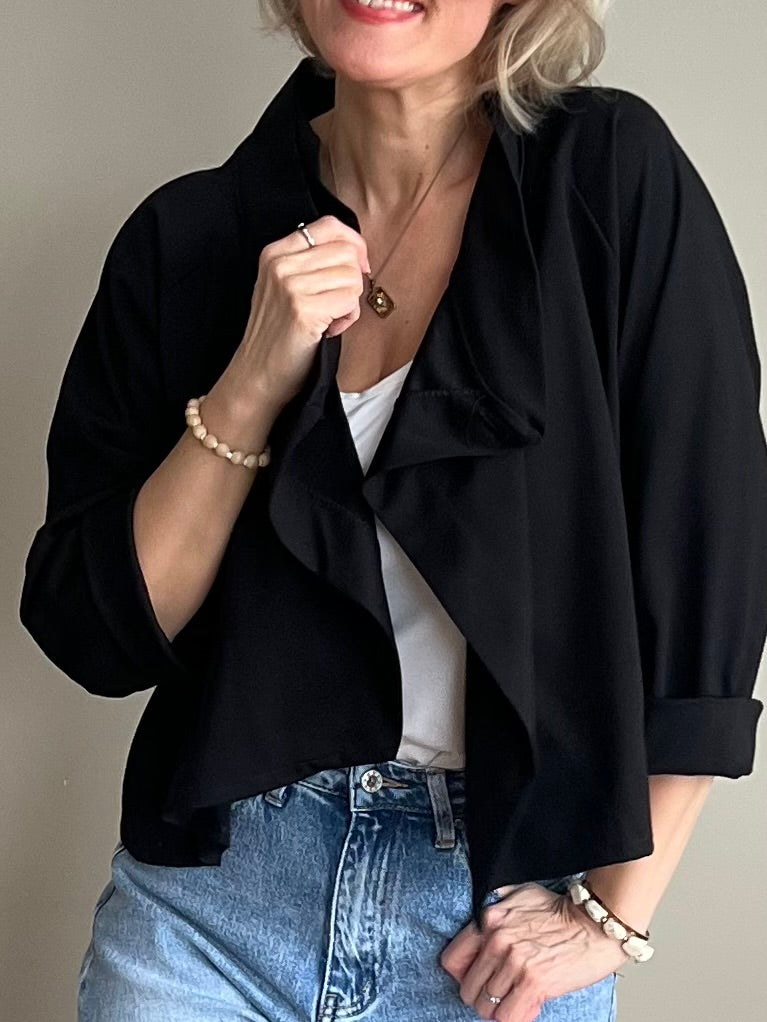 Carrie -jakku, musta