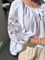 Corfu oversize sweater, white