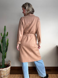 Paola -neuletrenssi, camel