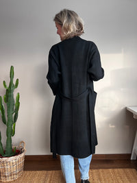 Paola -neuletrenssi, musta