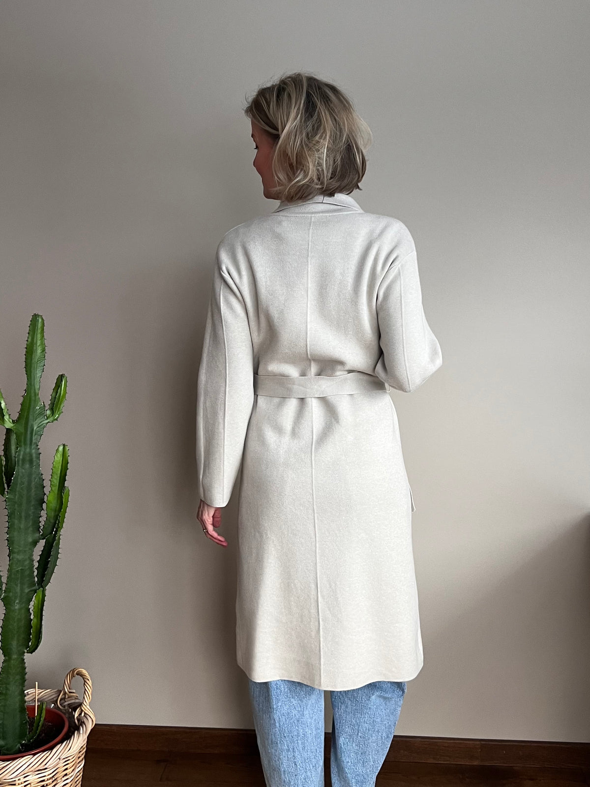 Paola -neuletrenssi, kitti