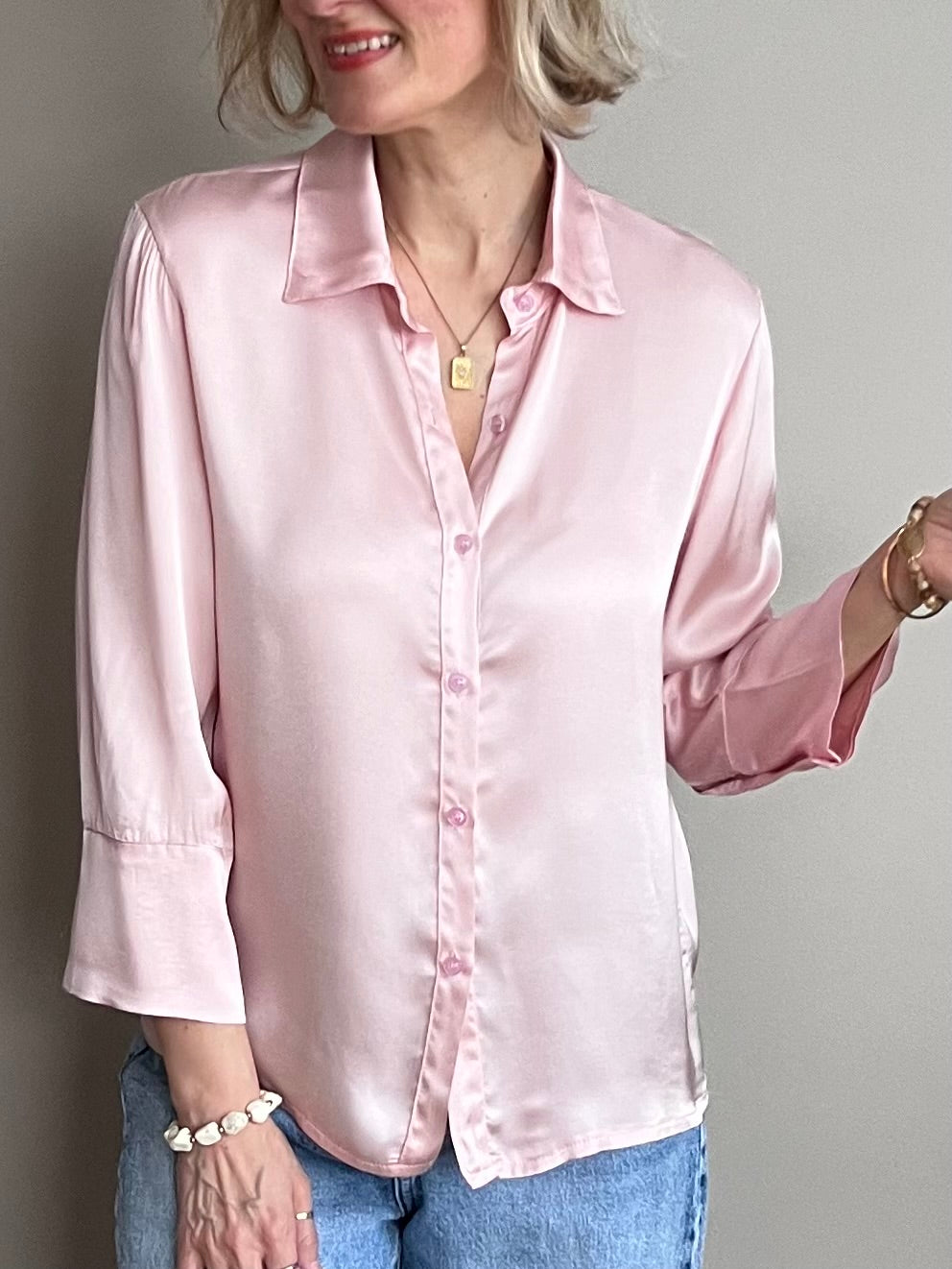 Emily -satiinipaita, roosa