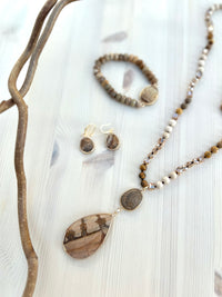 Carina -korvakorut, ruskea