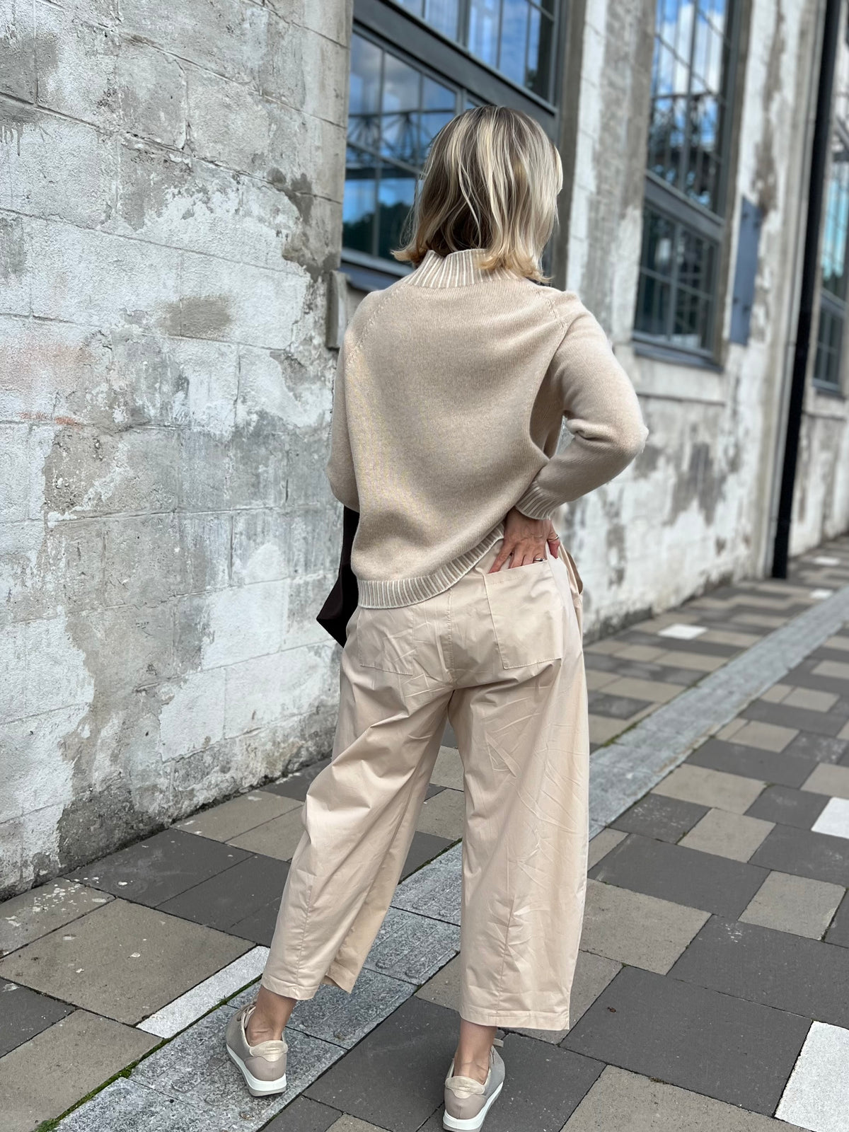 Gabriella- housut, latte