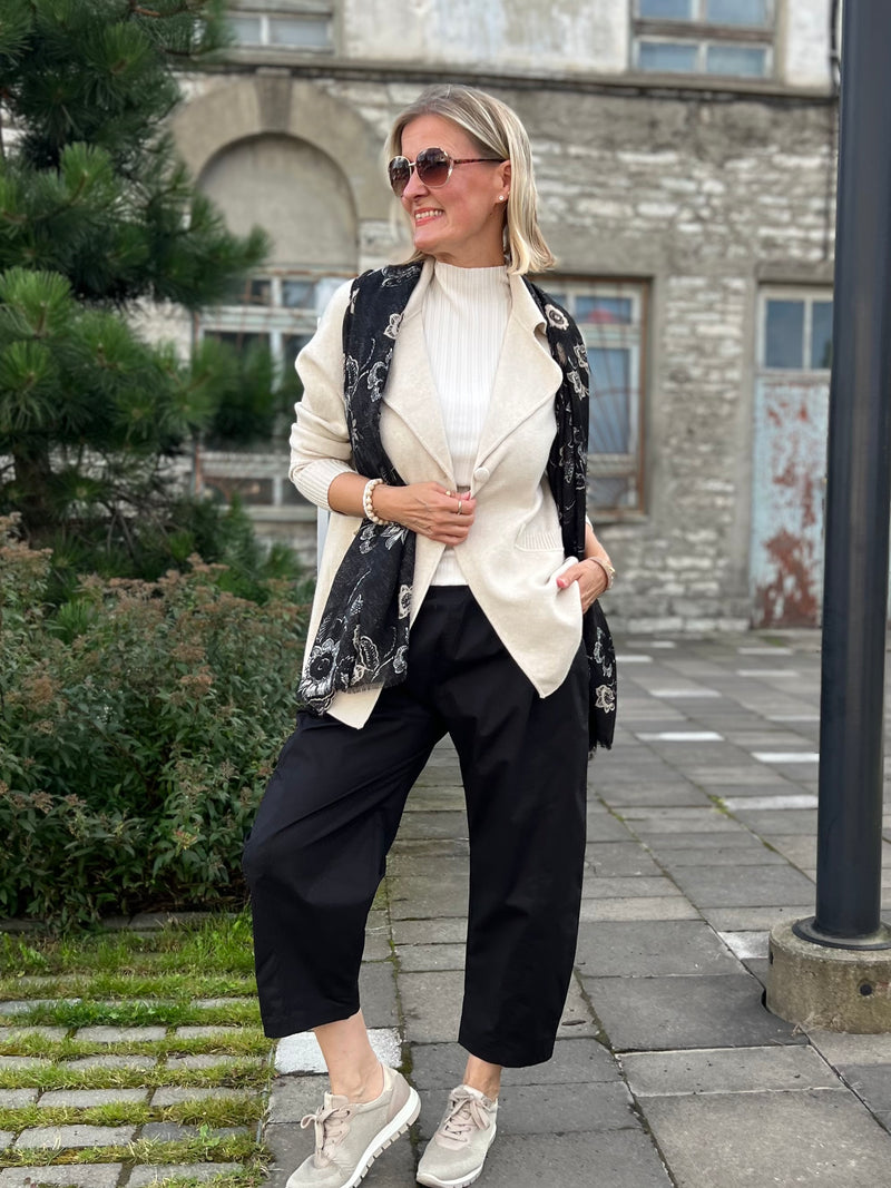 Angelina -neulejakku, beige