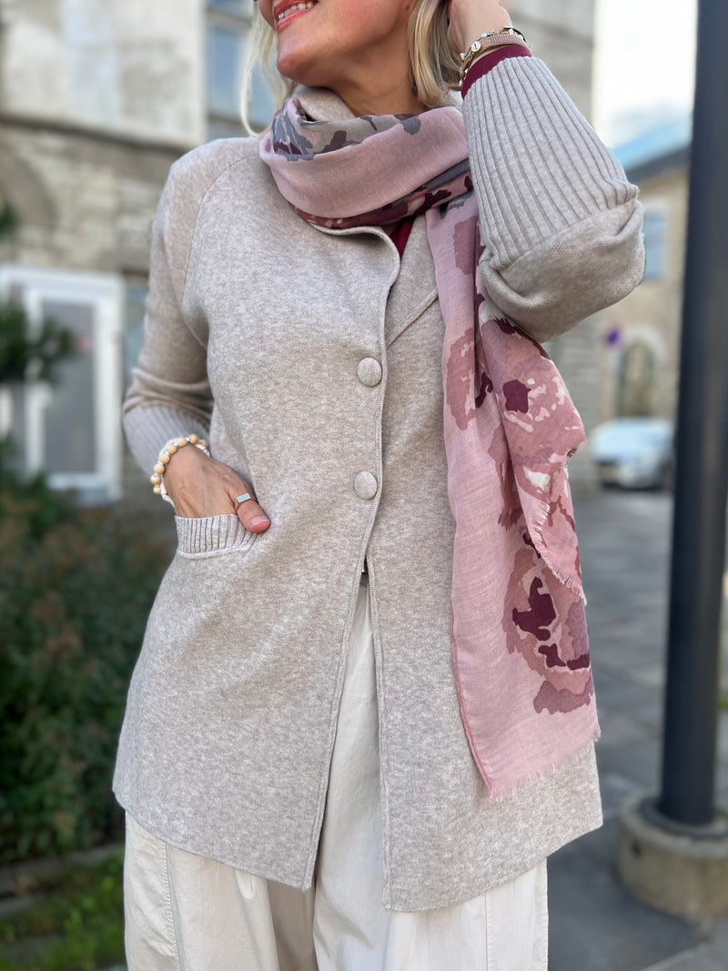 Angelina -neulejakku, vaalea taupe