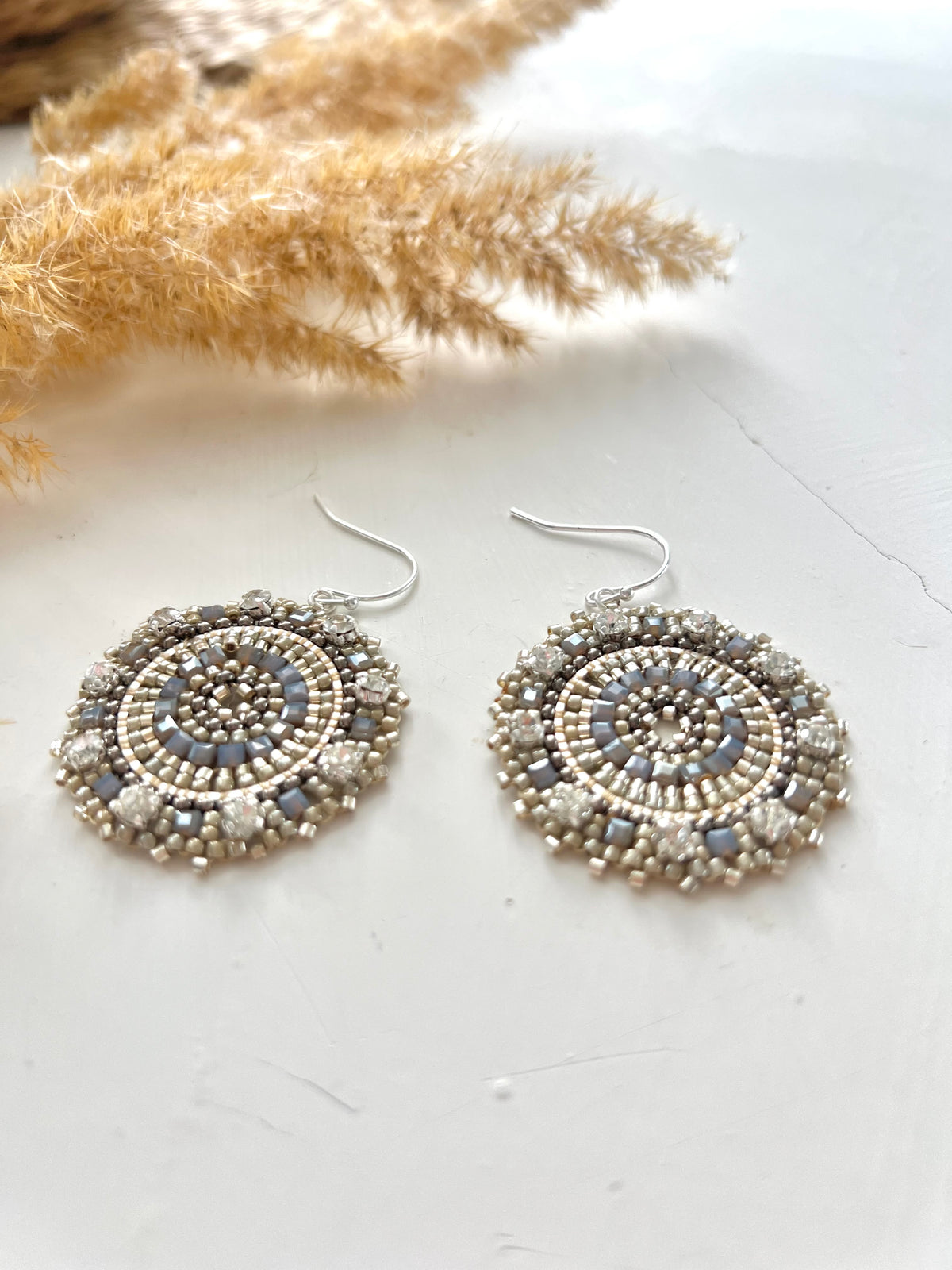 Sofie earrings, grey