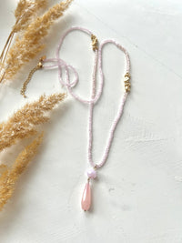 Hana necklace, light pink