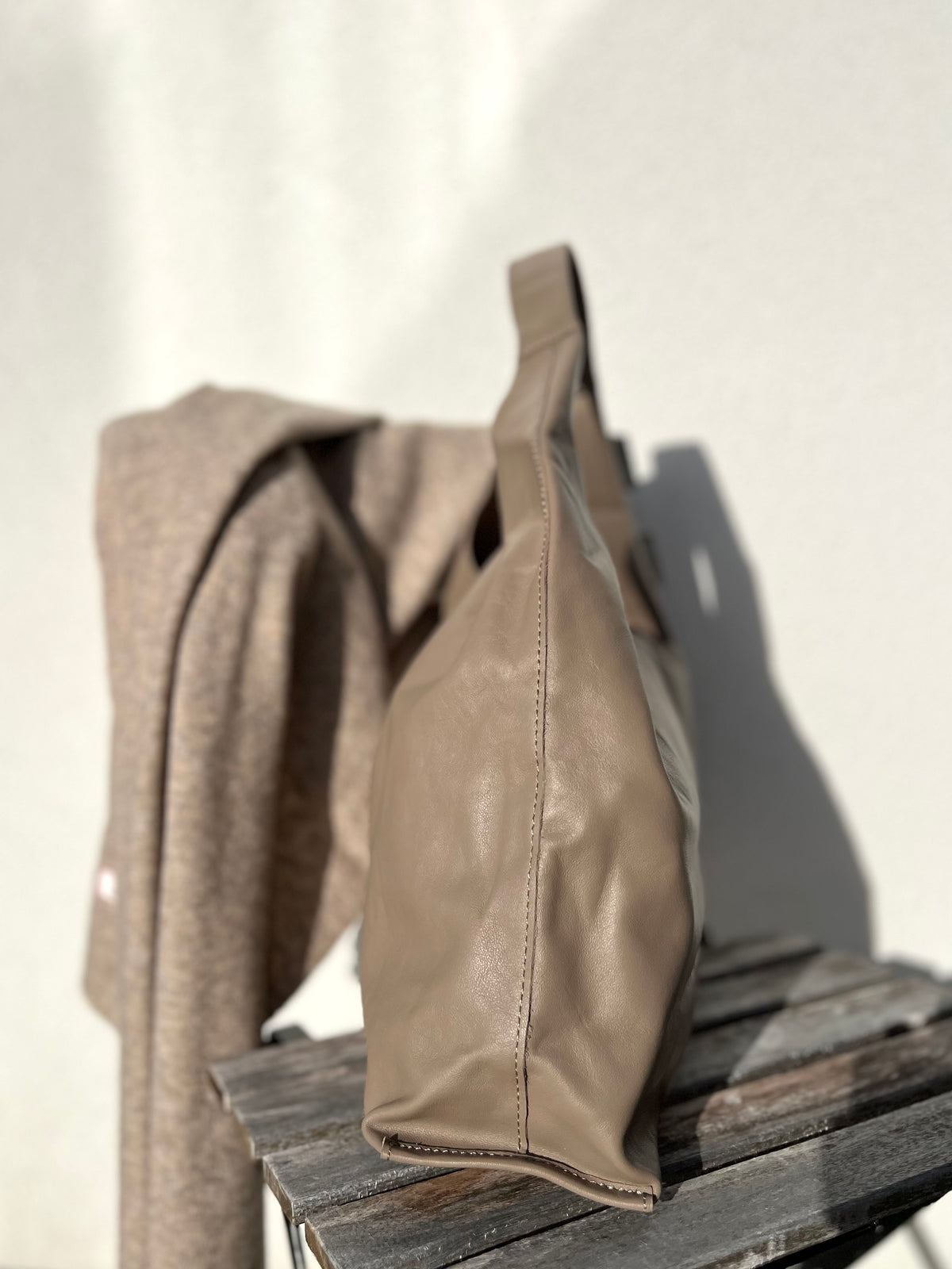 Aria -nahkalaukku, taupe