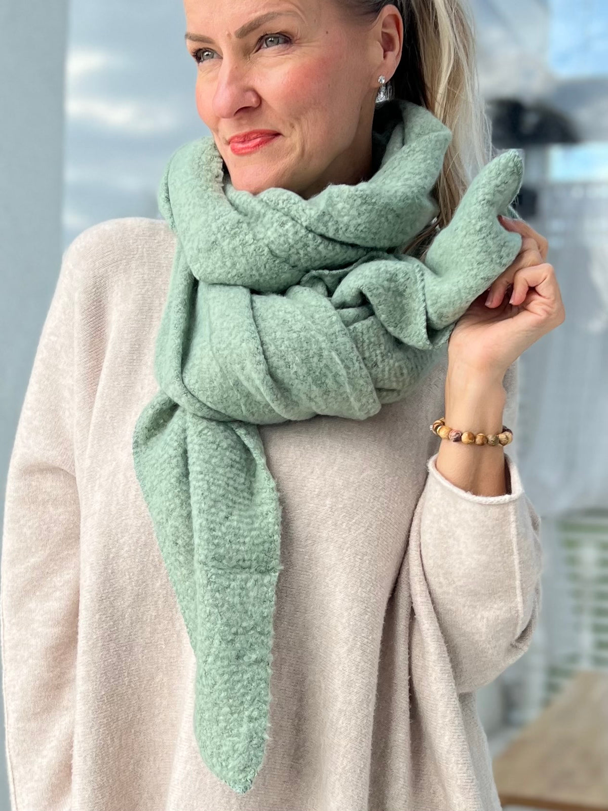 Base scarf, ocean green