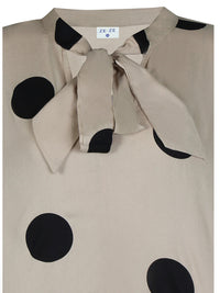 Kaila -pusero, chateau