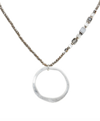 Julia -kaulakoru, hopea