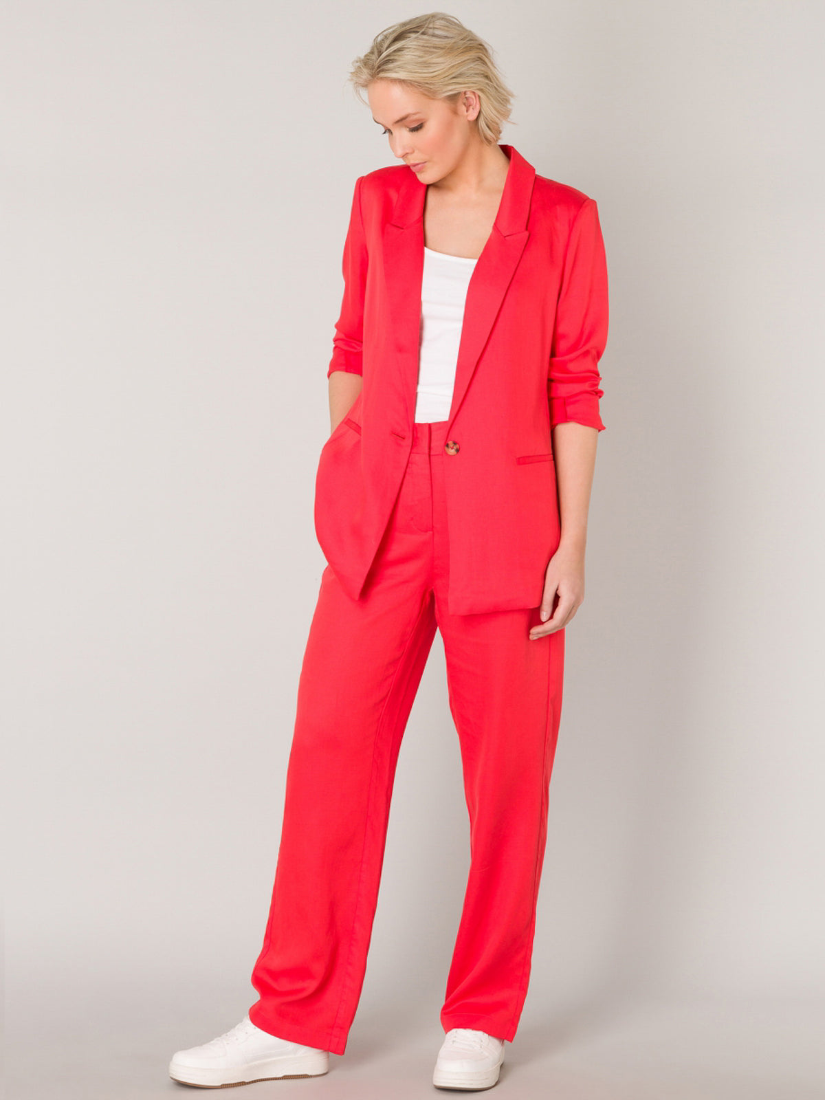 Iliavana -bleiseri, coral