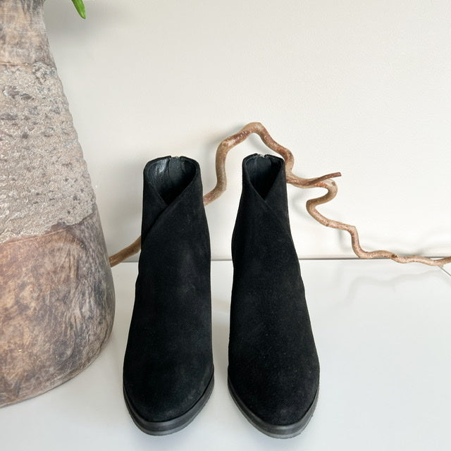 Chili ankle boots, black
