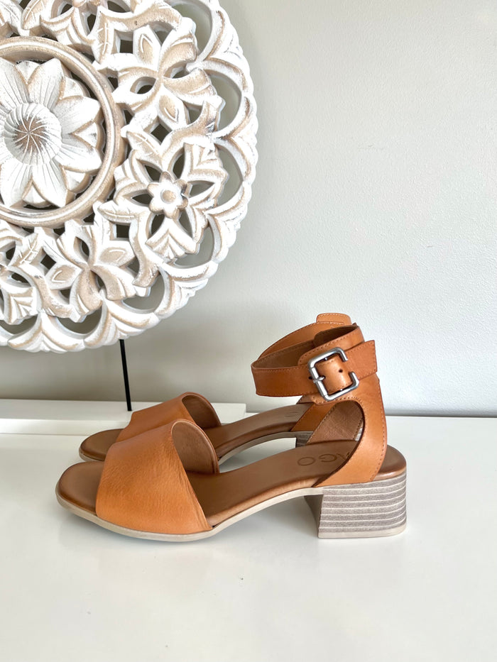 Mago -sandaletit, coconut