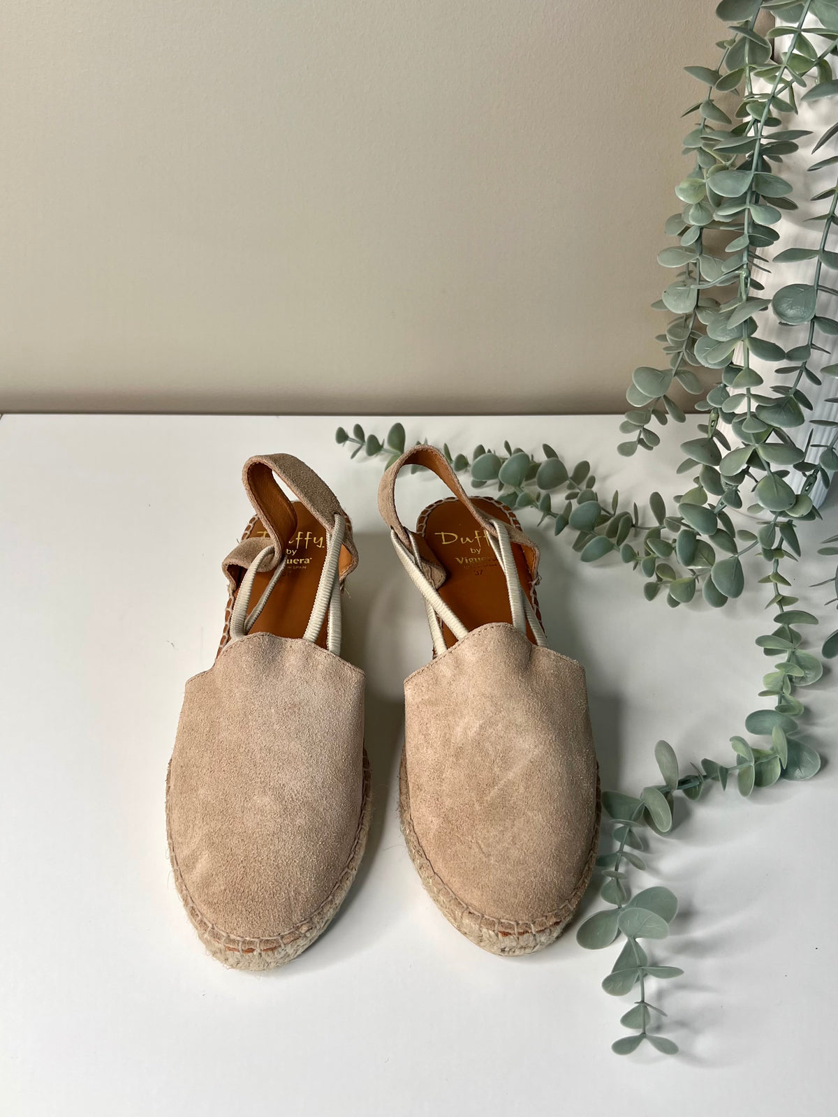 Wedge sandals, Taupe