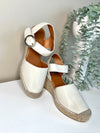 Wedge sandals, off white