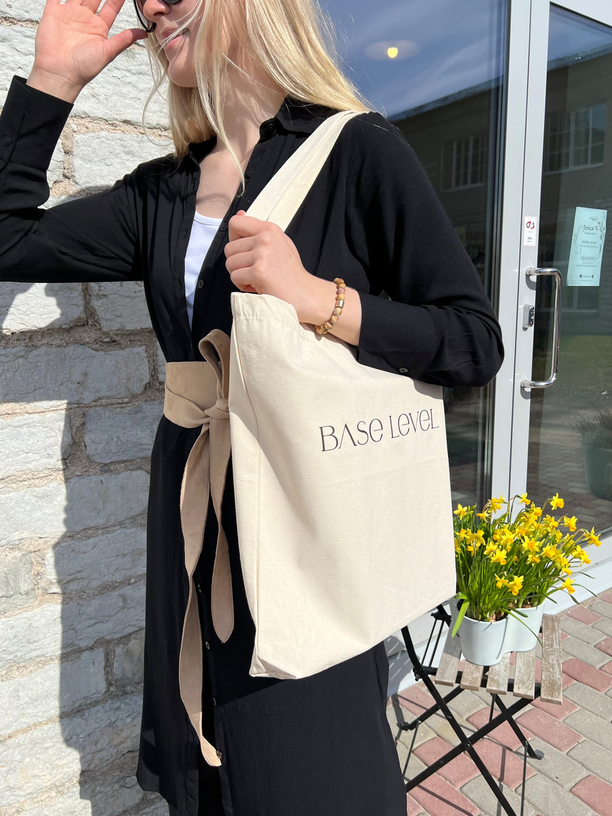 Base Level tote bag, natural