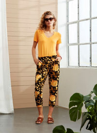Uria capri pants, black